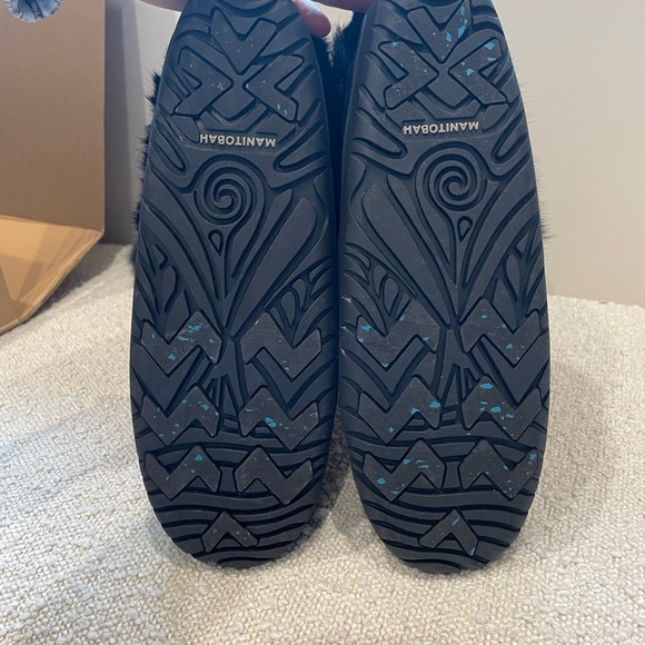 !!SOLD!! Manitobah Rise Mukluk Embellished Boot Black Size 7 BNIB - Picture 10 of 10